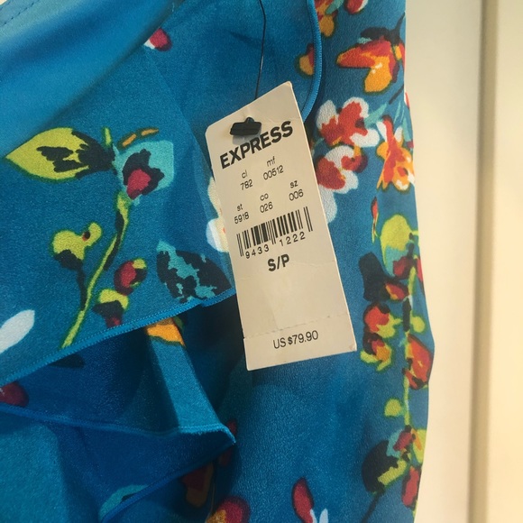 Express 👗 Dress - Picture 3 of 7